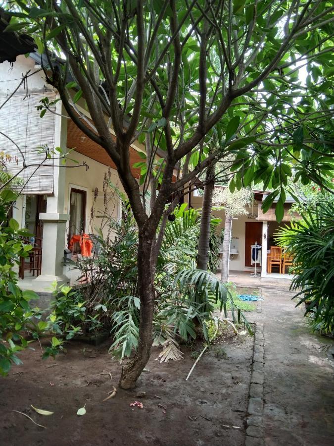 Pondok Aldi Hostel Amed Eksteriør billede